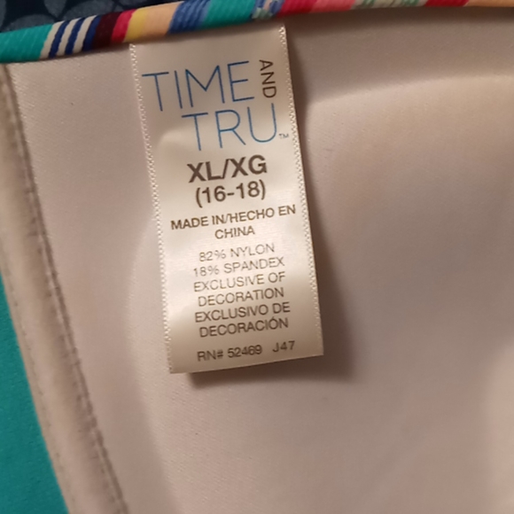 Bathing suit top - Picture 2 of 2